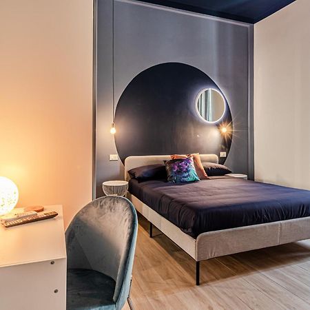 Moonlight Stylish Central, Hospital & Station Livorno Exterior foto